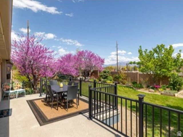 11417 S JORDAN FARMS RD, South Jordan, UT 84095