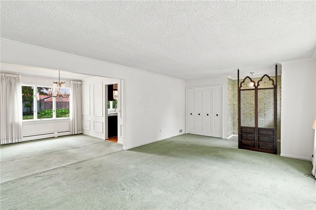 24 Pinecliff Drive, Rochester, NY 14609