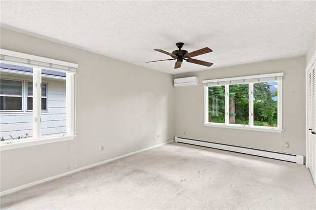 24 Pinecliff Drive, Rochester, NY 14609