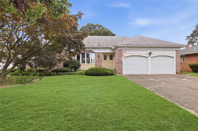 24 Pinecliff Drive, Rochester, NY 14609