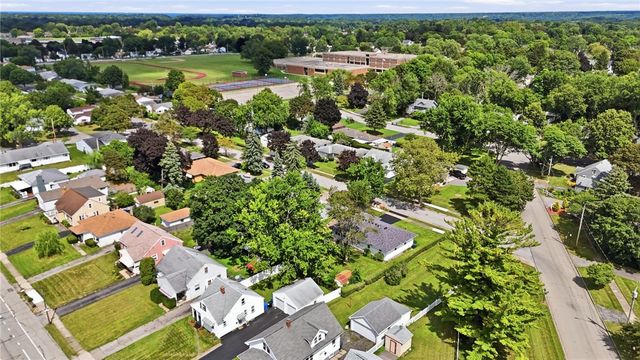 24 Pinecliff Drive, Rochester, NY 14609