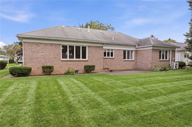 24 Pinecliff Drive, Rochester, NY 14609