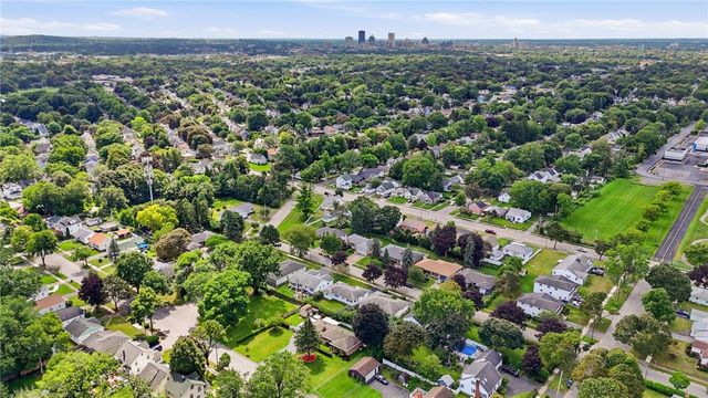 24 Pinecliff Drive, Rochester, NY 14609