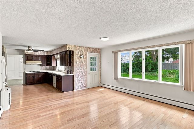 24 Pinecliff Drive, Rochester, NY 14609