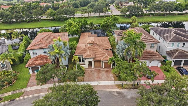 10726 NW 80th Circle, Parkland, FL 33076