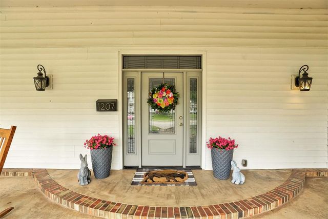1207 N Broadway Avenue, Shawnee, OK 74801