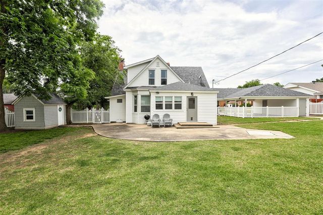 1207 N Broadway Avenue, Shawnee, OK 74801