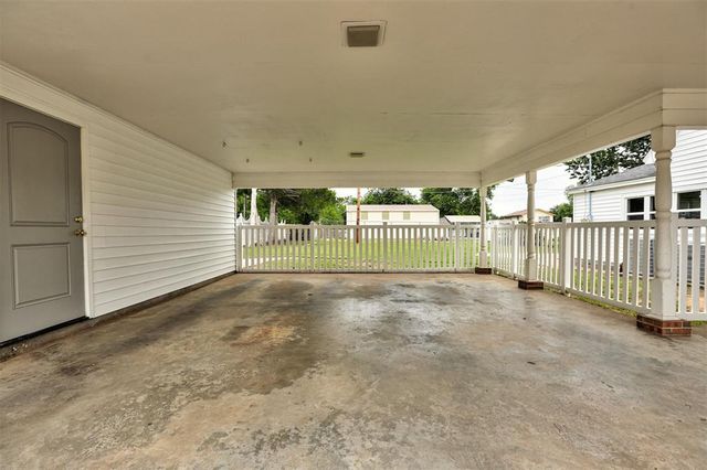 1207 N Broadway Avenue, Shawnee, OK 74801