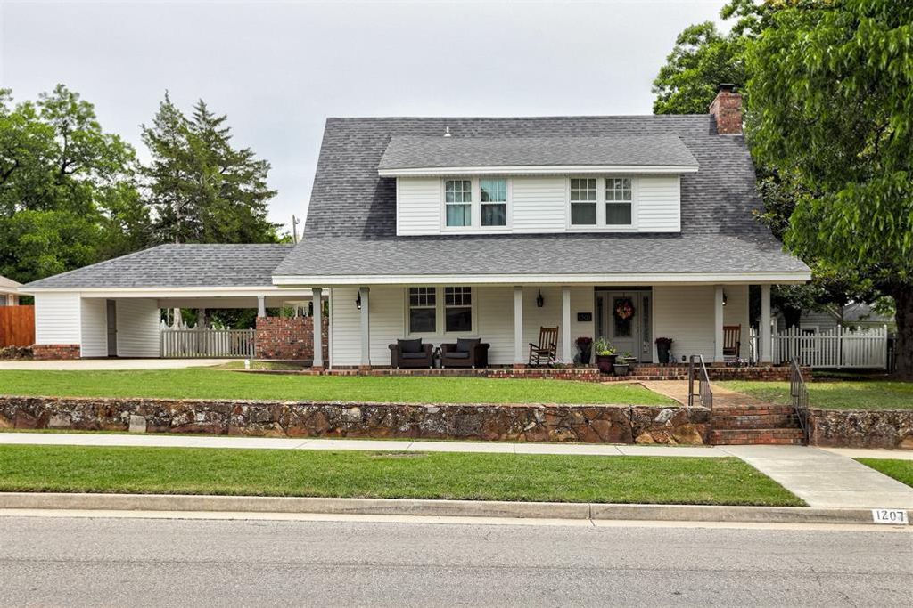 1207 N Broadway Avenue, Shawnee, OK 74801