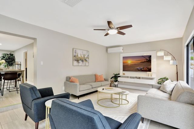1035 NW 5TH Avenue, Boca Raton, FL 33432