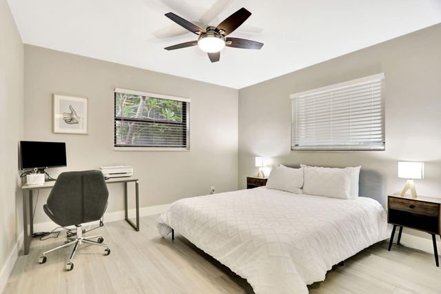 1035 NW 5TH Avenue, Boca Raton, FL 33432