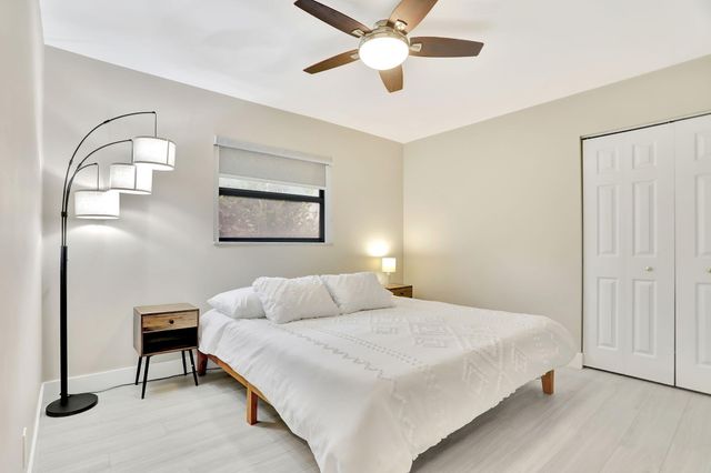 1035 NW 5TH Avenue, Boca Raton, FL 33432