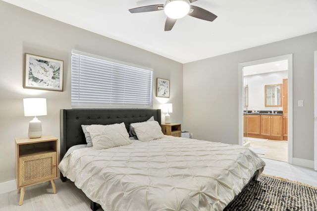 1035 NW 5TH Avenue, Boca Raton, FL 33432