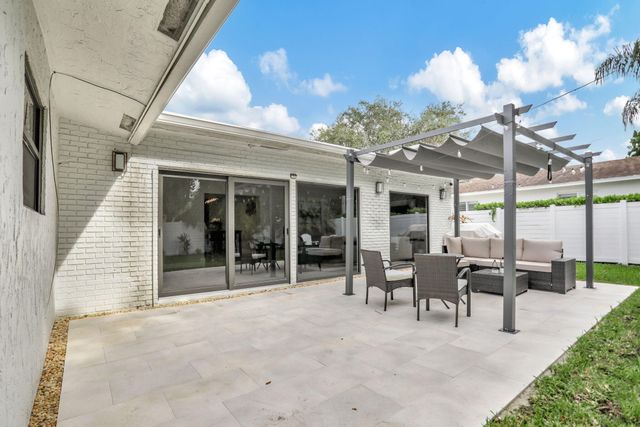 1035 NW 5TH Avenue, Boca Raton, FL 33432