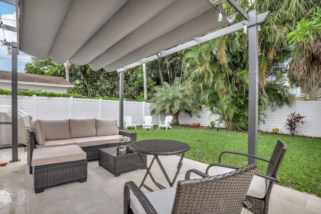 1035 NW 5TH Avenue, Boca Raton, FL 33432