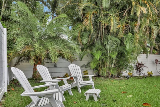 1035 NW 5TH Avenue, Boca Raton, FL 33432