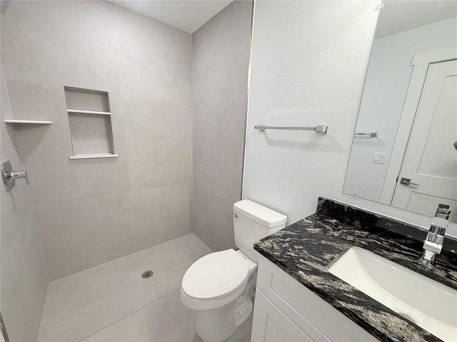 1013 3RD STREET W, Bradenton, FL 34205