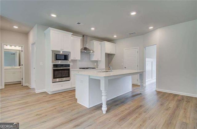 805 Moreland Drive, Hampton, GA 30228