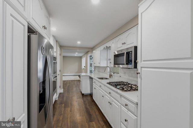 3936 MARTIN RD, Huntingdon Valley, PA 19006