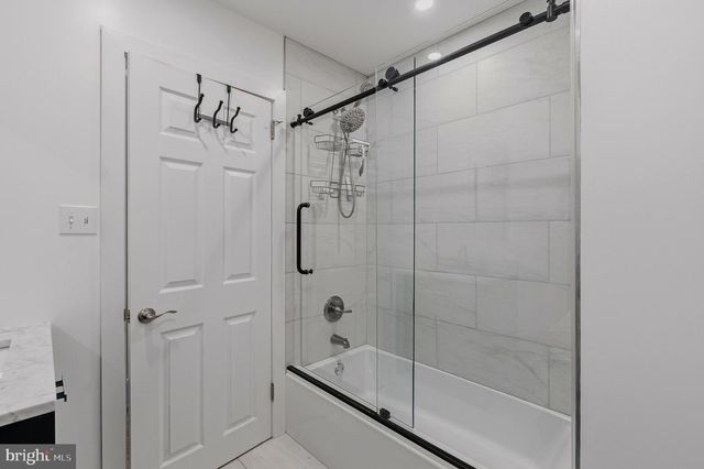 3936 MARTIN RD, Huntingdon Valley, PA 19006