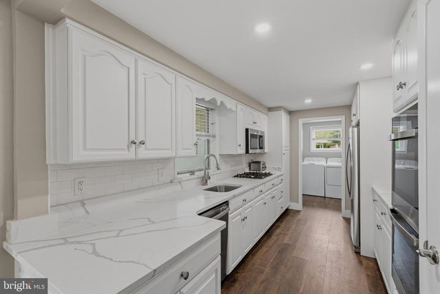 3936 MARTIN RD, Huntingdon Valley, PA 19006