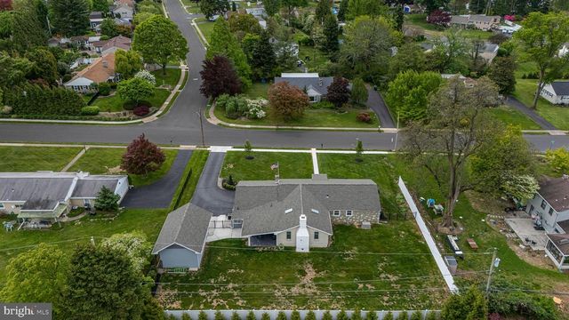 3936 MARTIN RD, Huntingdon Valley, PA 19006