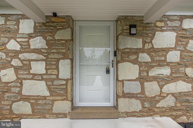3936 MARTIN RD, Huntingdon Valley, PA 19006