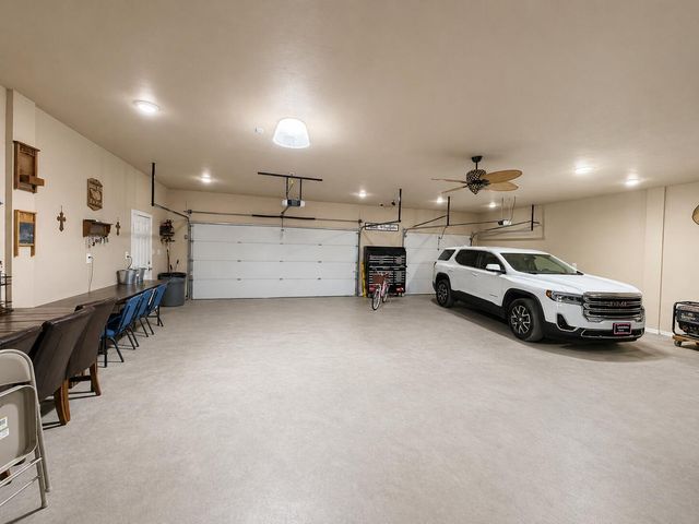 145 Manzano View Road, Los Lunas, NM 87031