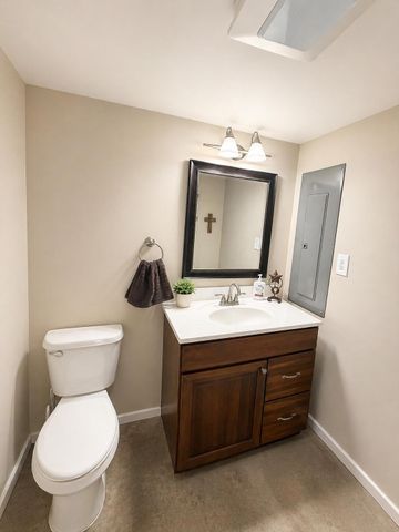 145 Manzano View Road, Los Lunas, NM 87031
