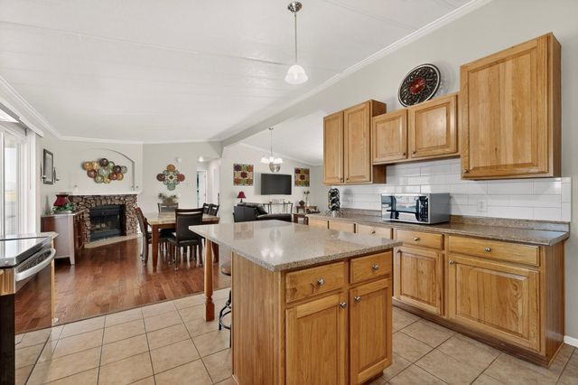 145 Manzano View Road, Los Lunas, NM 87031
