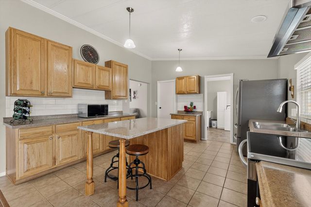 145 Manzano View Road, Los Lunas, NM 87031