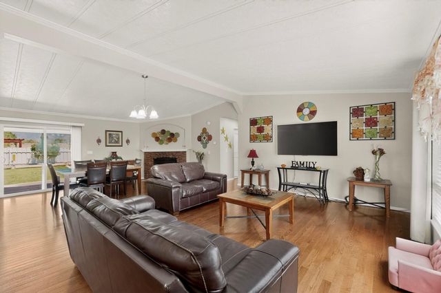 145 Manzano View Road, Los Lunas, NM 87031
