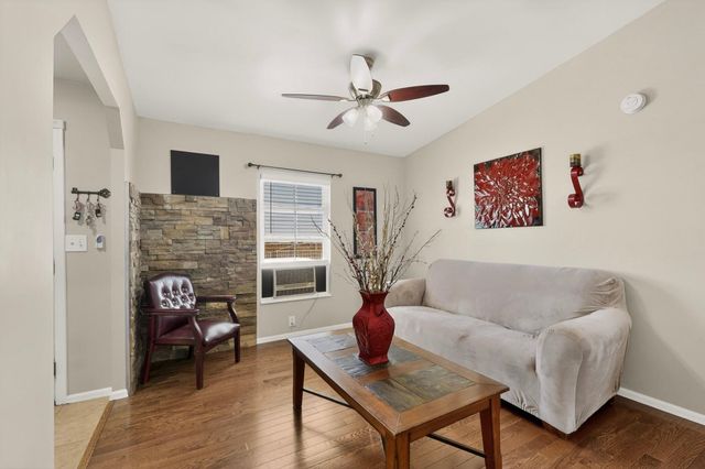 145 Manzano View Road, Los Lunas, NM 87031