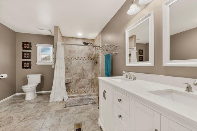 145 Manzano View Road, Los Lunas, NM 87031