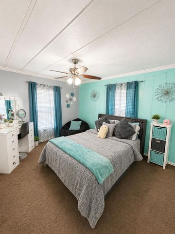 145 Manzano View Road, Los Lunas, NM 87031