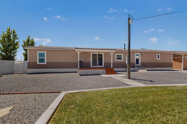 145 Manzano View Road, Los Lunas, NM 87031