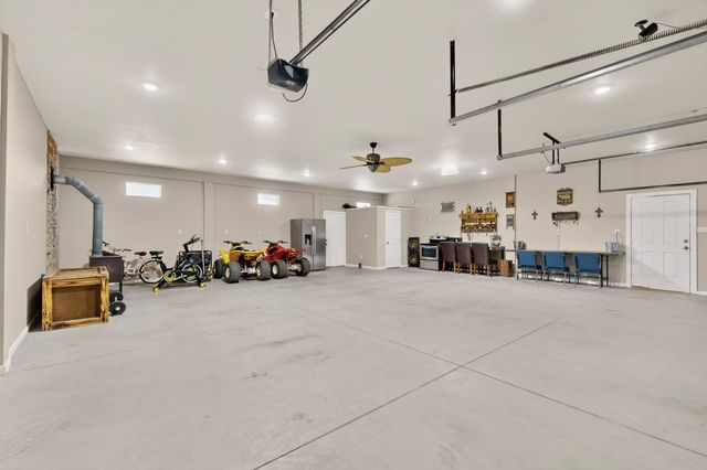 145 Manzano View Road, Los Lunas, NM 87031