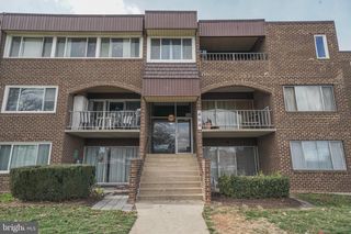 454 GIRARD ST #103, Gaithersburg, MD 20877