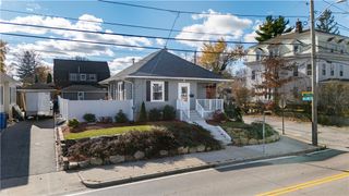 14 Park Avenue, Cranston, RI 02905