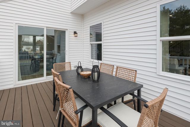 100 FREEMAN ST, Ranson, WV 25438