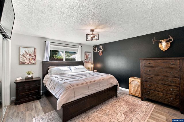 542 Ashley Ct, Jefferson, OR 97352