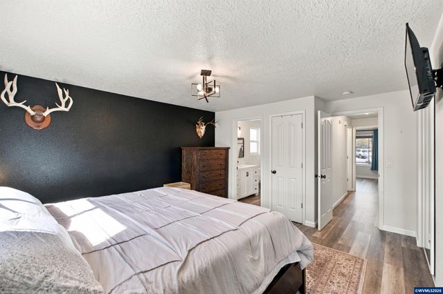 542 Ashley Ct, Jefferson, OR 97352