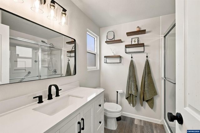 542 Ashley Ct, Jefferson, OR 97352
