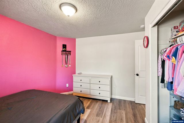 542 Ashley Ct, Jefferson, OR 97352