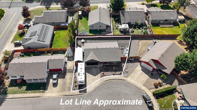 542 Ashley Ct, Jefferson, OR 97352