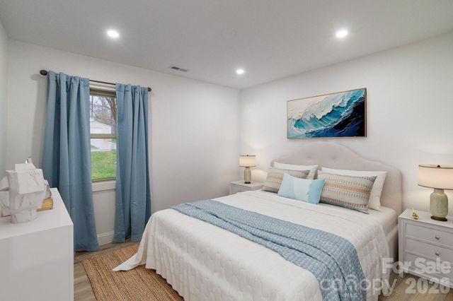 908 Woodside Drive, Kings Mountain, NC 28086