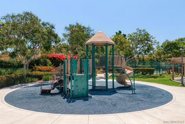 3598 Summit Trail, Carlsbad, CA 92010