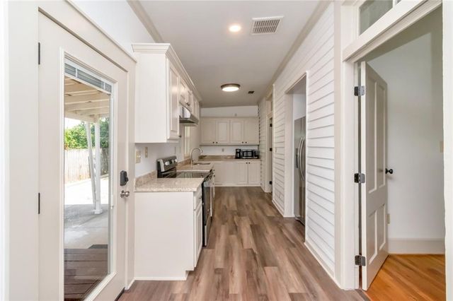 605 St Francis Street, Mobile, AL 36602