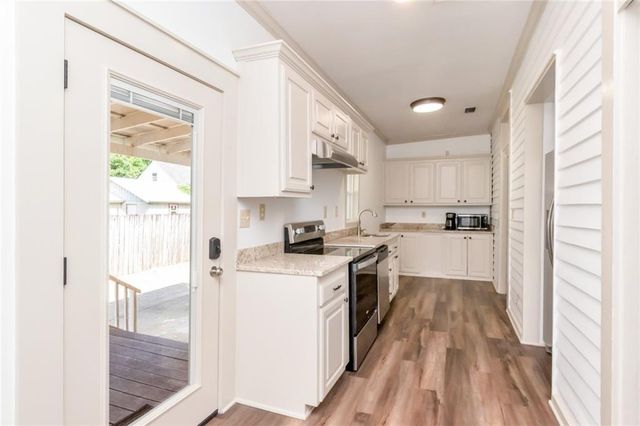 605 St Francis Street, Mobile, AL 36602