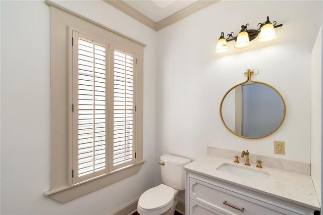 605 St Francis Street, Mobile, AL 36602